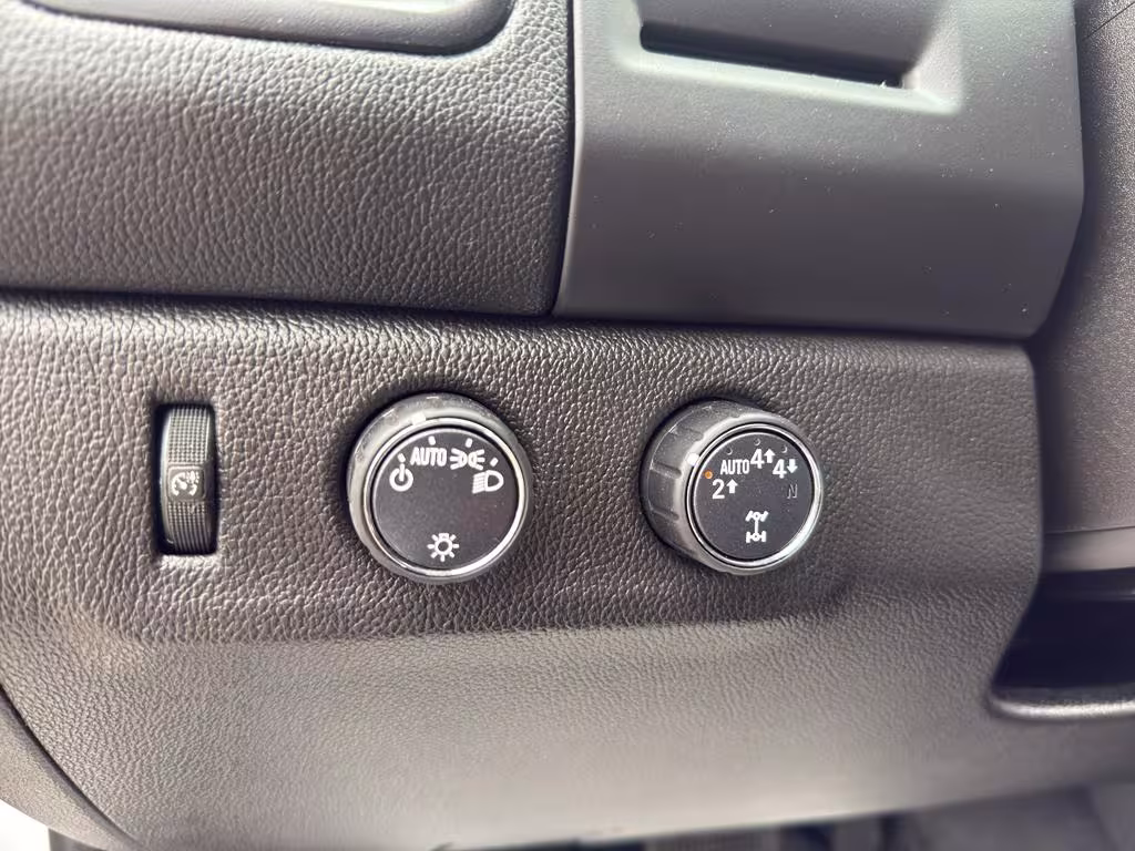 2019 Chevrolet Colorado - 1GCHTCEN2K1244682 - Image #14