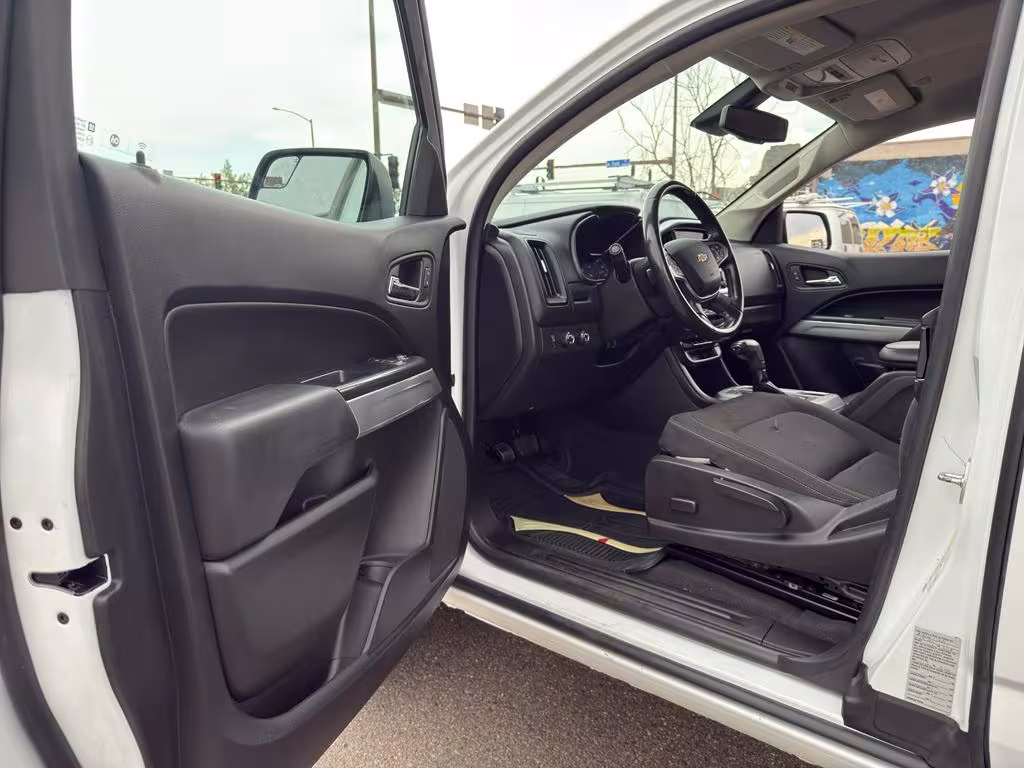 2019 Chevrolet Colorado - 1GCHTCEN2K1244682 - Image #25