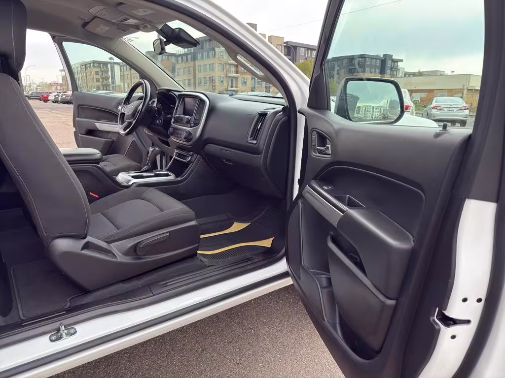 2019 Chevrolet Colorado - 1GCHTCEN2K1244682 - Image #23